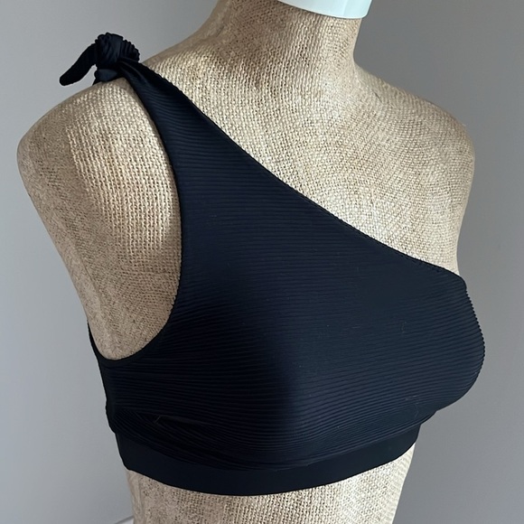 Vitamin A Bio Rib Giada Bikini Top 4/XS NEW - Picture 3 of 4